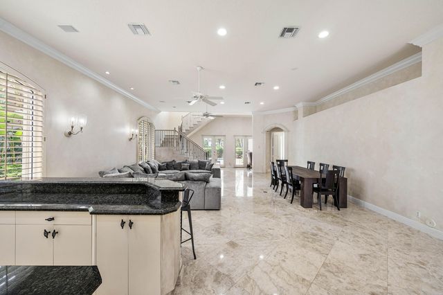 7917 Villa D Este Way, Delray Beach, FL 33446