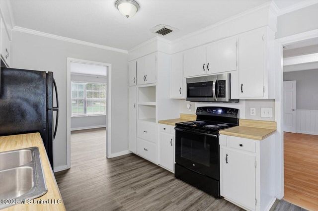 5137 Meadow Oaks Park Drive, Jackson, MS 39211
