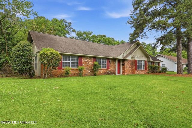 5137 Meadow Oaks Park Drive, Jackson, MS 39211
