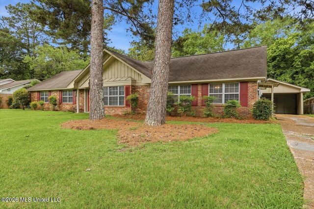 5137 Meadow Oaks Park Drive, Jackson, MS 39211