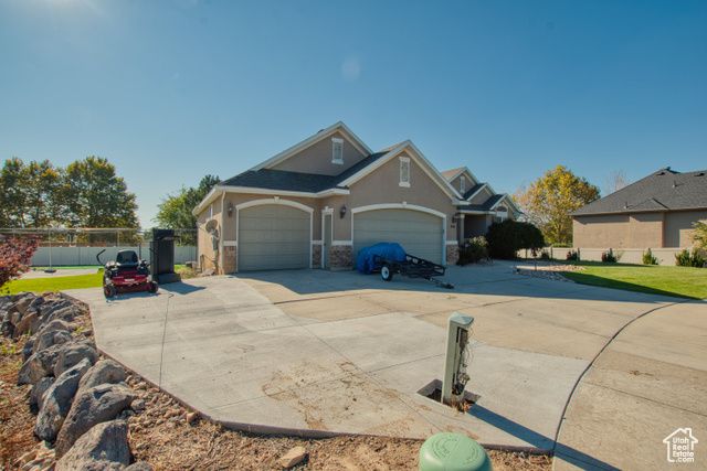 916 S 1760 W, Syracuse, UT 84075