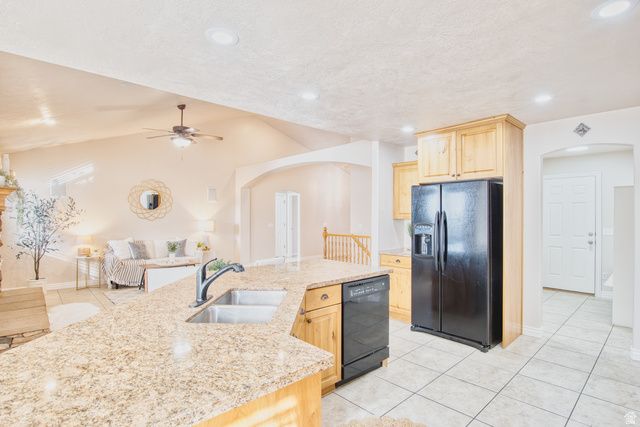 916 S 1760 W, Syracuse, UT 84075