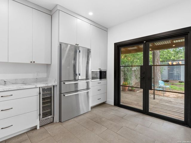 213 Donaldson Avenue, San Antonio, TX 78201