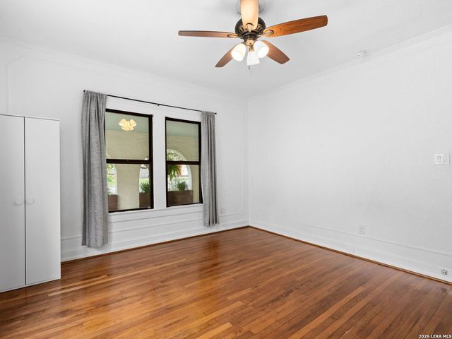 213 Donaldson Avenue, San Antonio, TX 78201