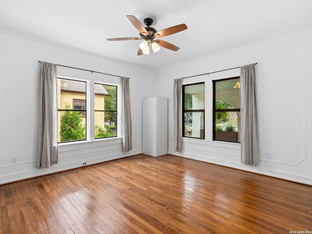 213 Donaldson Avenue, San Antonio, TX 78201