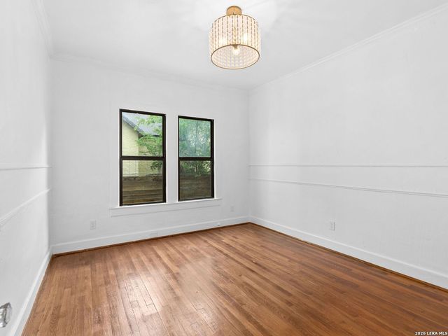 213 Donaldson Avenue, San Antonio, TX 78201