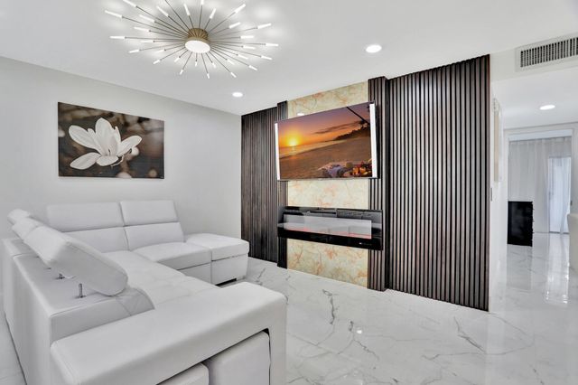 450 Normandy J, Delray Beach, FL 33484