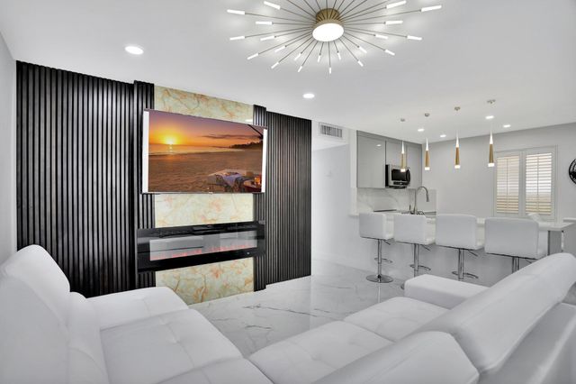 450 Normandy J, Delray Beach, FL 33484