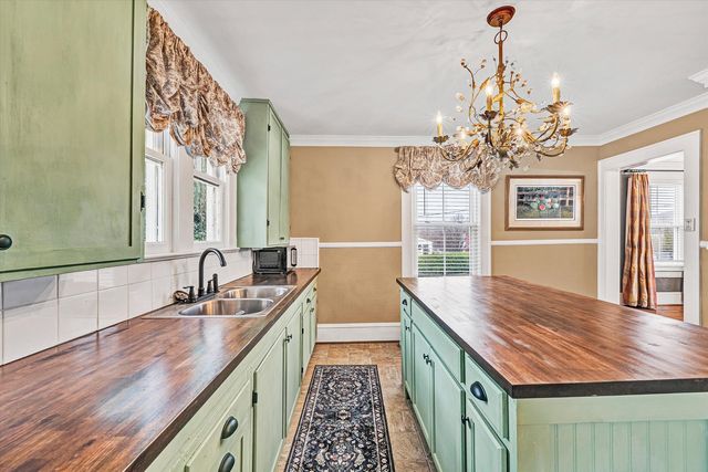 40 High ST, Rocky Mount, VA 24151