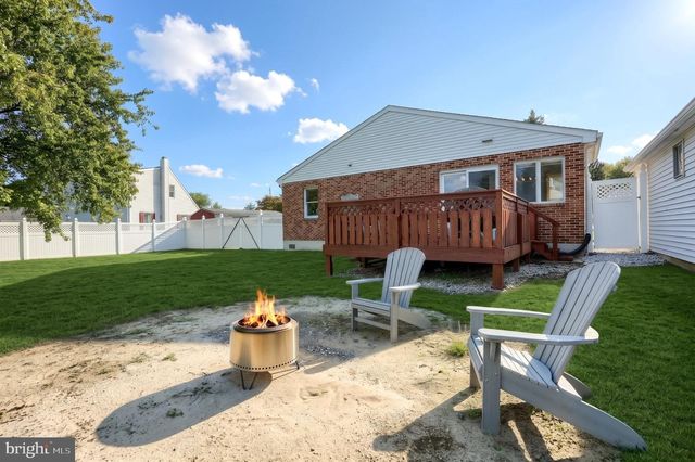 1036 SMITH HILL RD, York, PA 17408