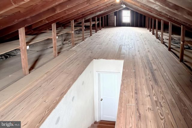 1036 SMITH HILL RD, York, PA 17408