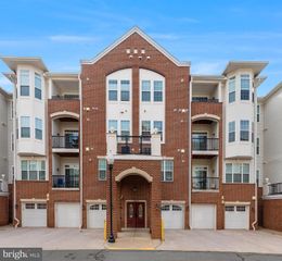 9204 CHARLESTON DR #206, Manassas, VA 20110