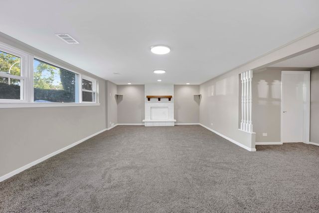 1900 Manchester Avenue, Westchester, IL 60154