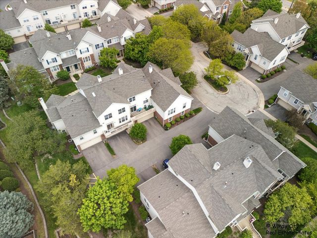 2631 N Greenwood Avenue, Arlington Heights, IL 60004
