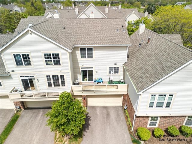 2631 N Greenwood Avenue, Arlington Heights, IL 60004