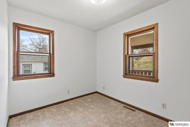 6073 Franklin Street, Omaha, NE 68104
