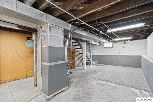 6073 Franklin Street, Omaha, NE 68104
