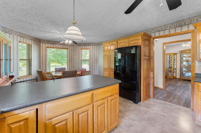 1482 N Osburn Lane, Nixa, MO 65714