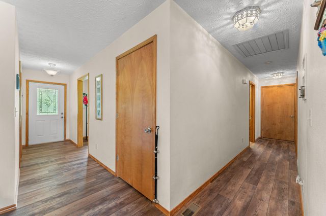 1482 N Osburn Lane, Nixa, MO 65714