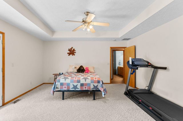 1482 N Osburn Lane, Nixa, MO 65714