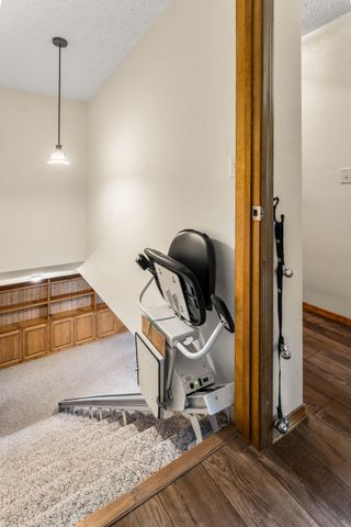 1482 N Osburn Lane, Nixa, MO 65714