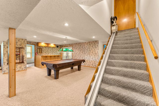 1482 N Osburn Lane, Nixa, MO 65714