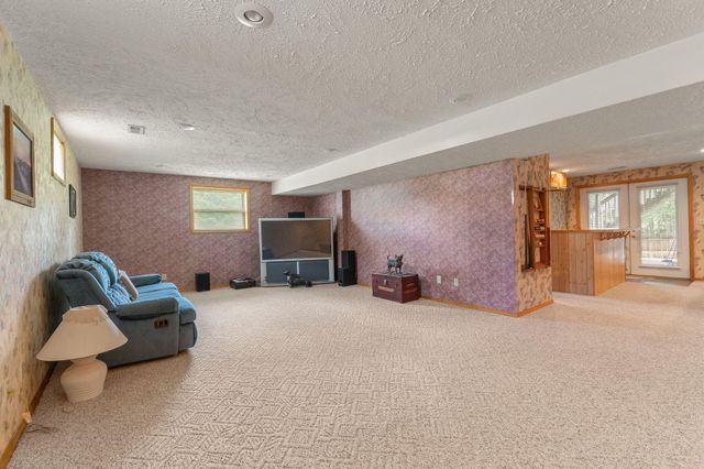 1482 N Osburn Lane, Nixa, MO 65714