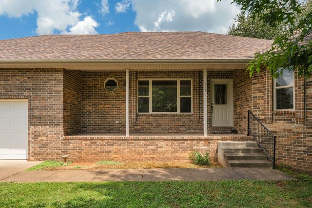 1482 N Osburn Lane, Nixa, MO 65714