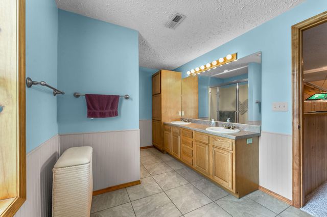 1482 N Osburn Lane, Nixa, MO 65714