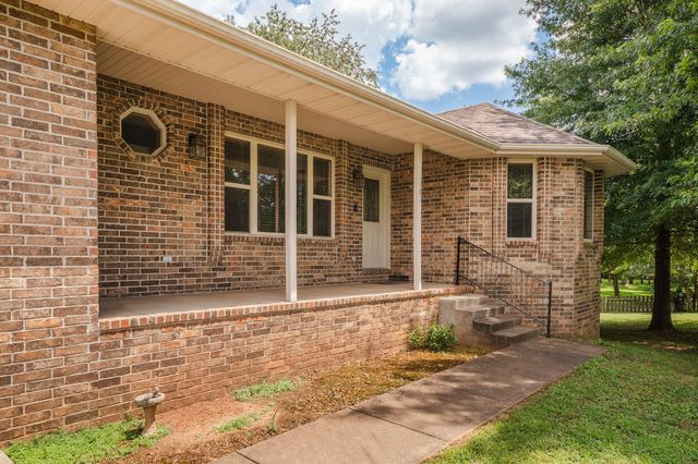 1482 N Osburn Lane, Nixa, MO 65714