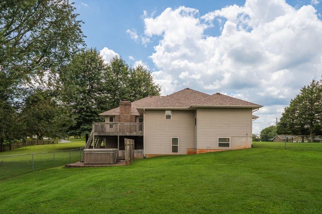 1482 N Osburn Lane, Nixa, MO 65714
