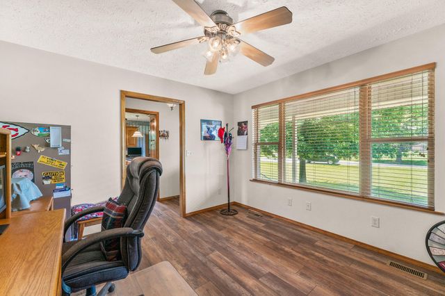 1482 N Osburn Lane, Nixa, MO 65714
