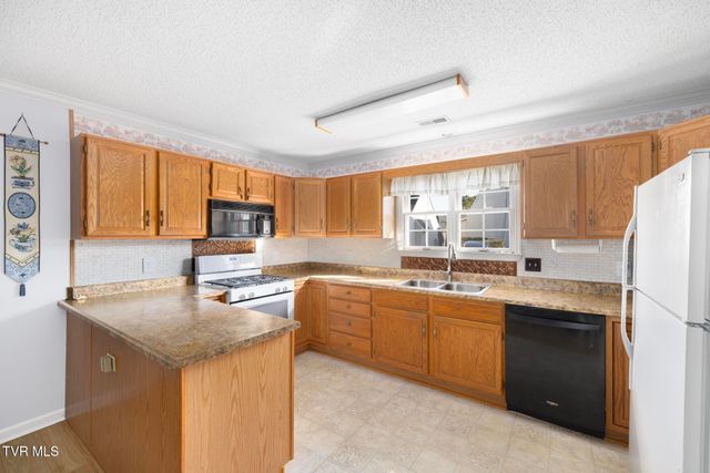 1725 West Lakeview Drive, 31, Johnson City, TN 37601