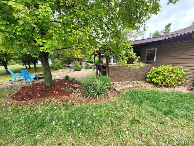 1446 Saint Thomas Road, Granite City, IL 62040
