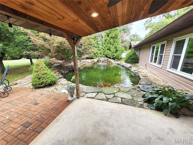 1446 Saint Thomas Road, Granite City, IL 62040