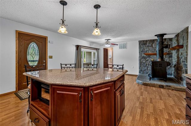 1446 Saint Thomas Road, Granite City, IL 62040