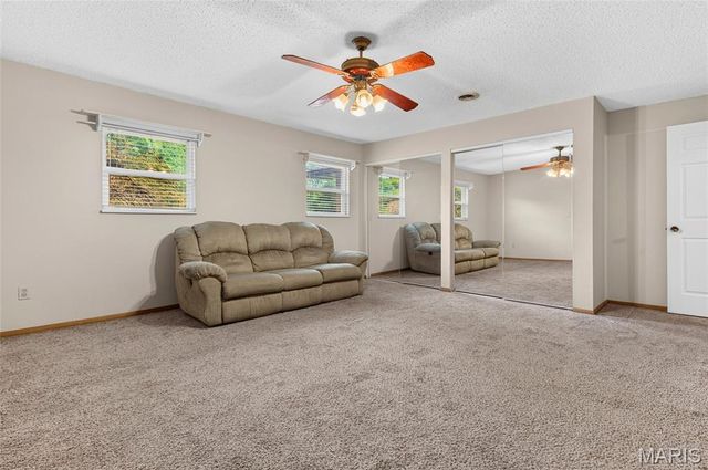 1446 Saint Thomas Road, Granite City, IL 62040