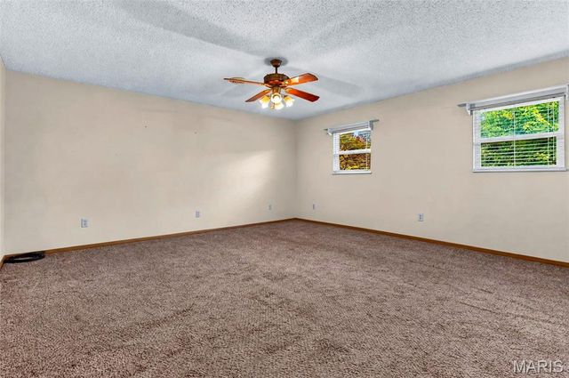 1446 Saint Thomas Road, Granite City, IL 62040