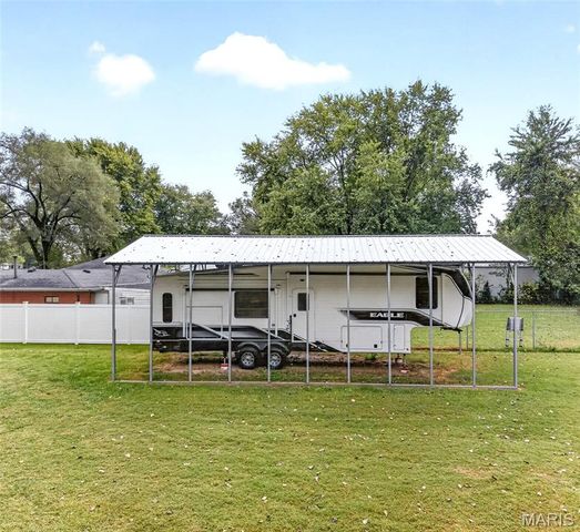 1446 Saint Thomas Road, Granite City, IL 62040
