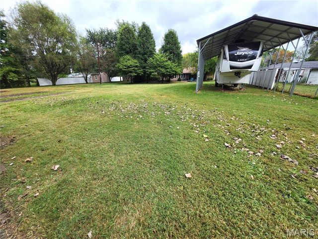 1446 Saint Thomas Road, Granite City, IL 62040