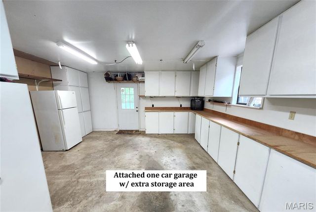 1446 Saint Thomas Road, Granite City, IL 62040