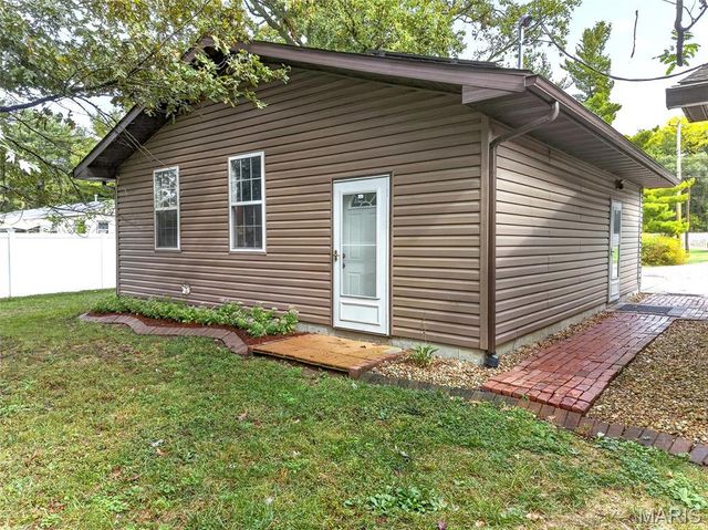1446 Saint Thomas Road, Granite City, IL 62040