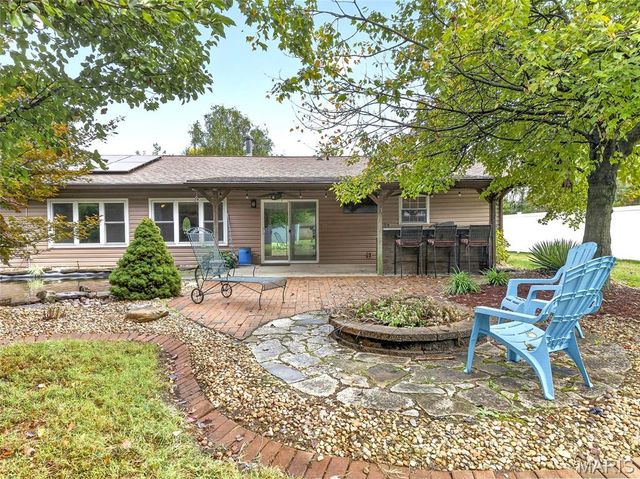 1446 Saint Thomas Road, Granite City, IL 62040
