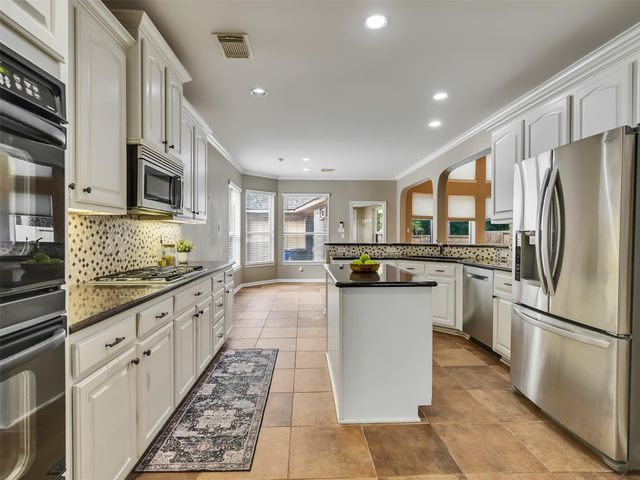 8106 Clearwater Crossing, Humble, TX 77396