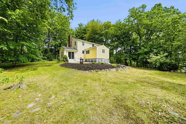 27 Gilcreast Road, Londonderry, NH 03053