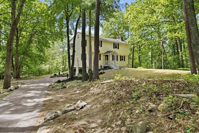 27 Gilcreast Road, Londonderry, NH 03053