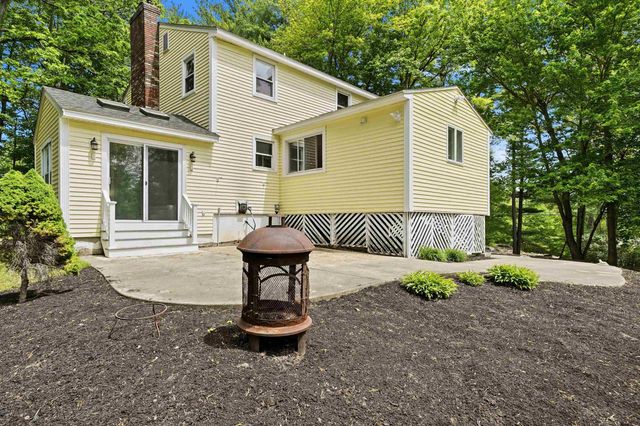 27 Gilcreast Road, Londonderry, NH 03053