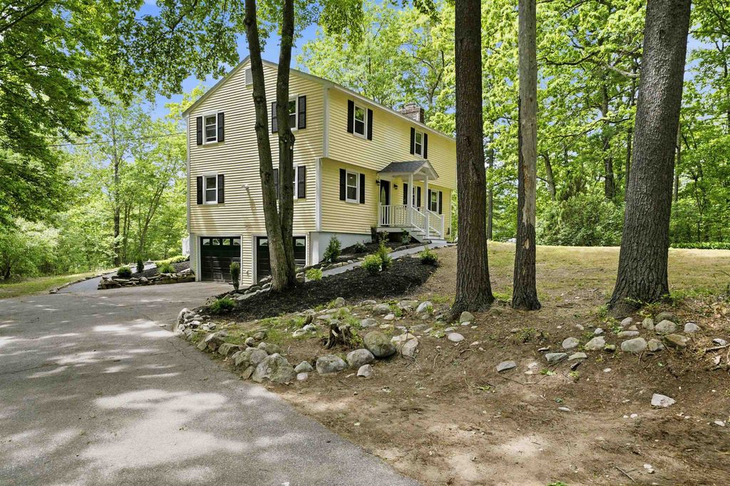 27 Gilcreast Road, Londonderry, NH 03053