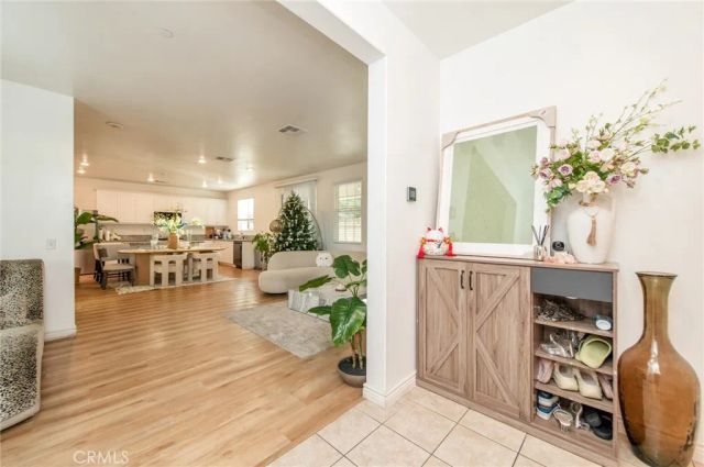 6043 Rosewood Way, Eastvale, CA 92880