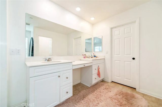 6043 Rosewood Way, Eastvale, CA 92880